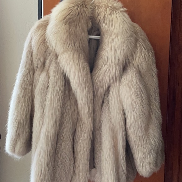 Blonde vintage fox fur coat - Picture 3 of 17